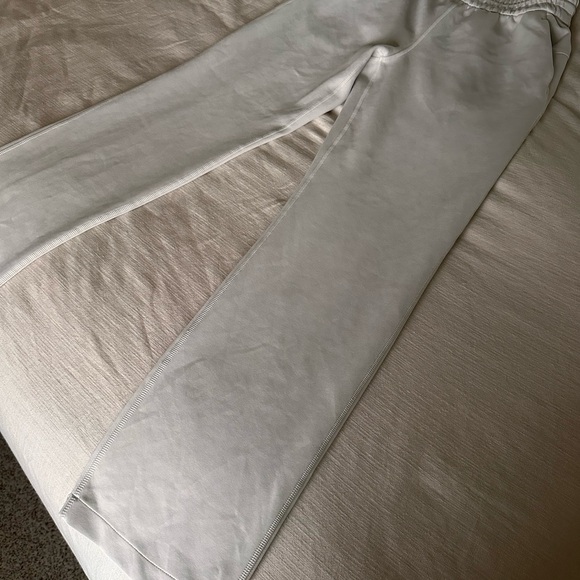 Lululemon Soft Stream High Rise Pant - Picture 2 of 5